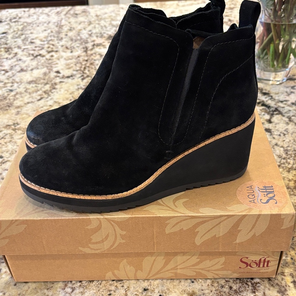 Sofft Black Suede Wedge Boots